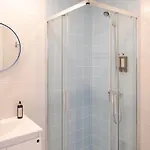 Riverfront Stylish - Waterfront 2br *