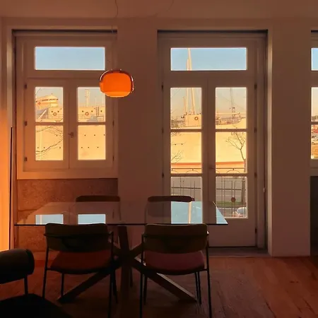 Riverfront Stylish - Waterfront 2br דירה ויאנה דו קסטלו
